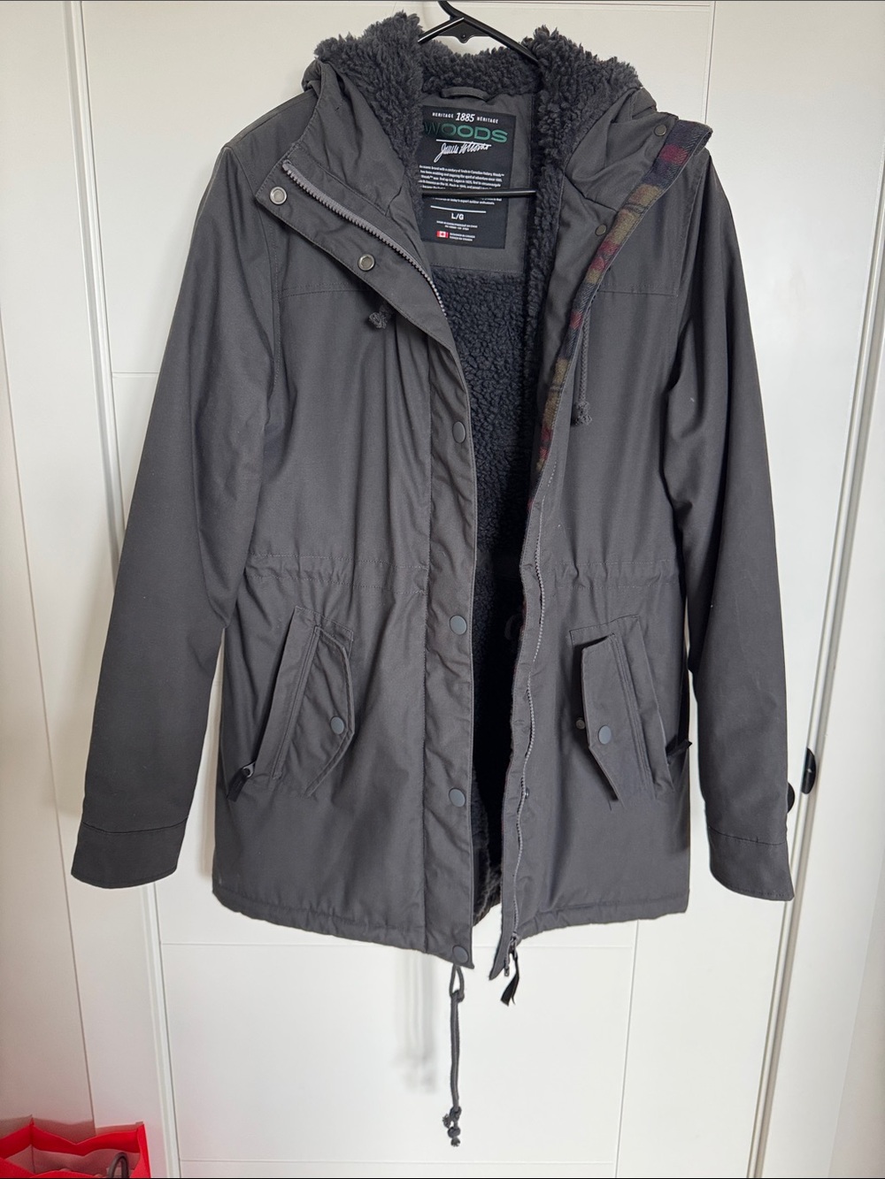 Women’s Woods Black Hooded Sherpa-Lined Parka Jacket